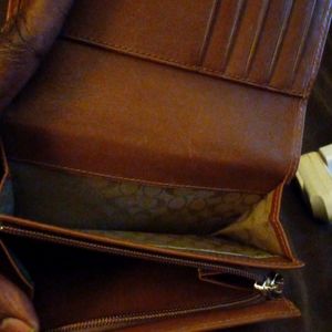 Coach wallet (women)